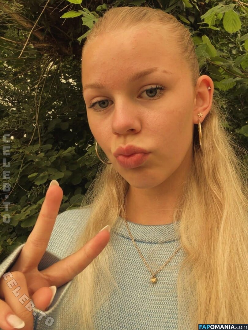 Cara_lb / Cara_lb1 / Cara_liebe Nahý OnlyFans  Uniklá fotka #5