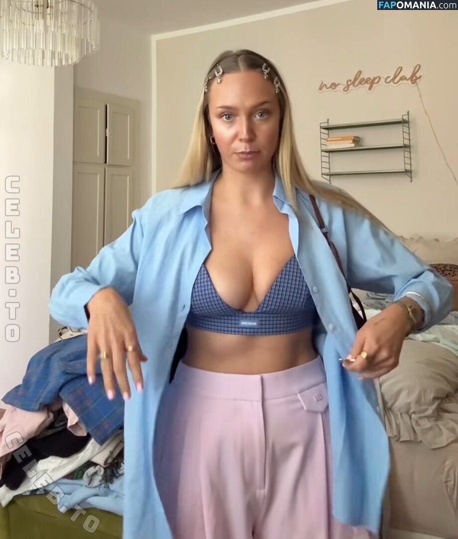 Caramella / kimcaramella Nahý OnlyFans  Uniklá fotka #3
