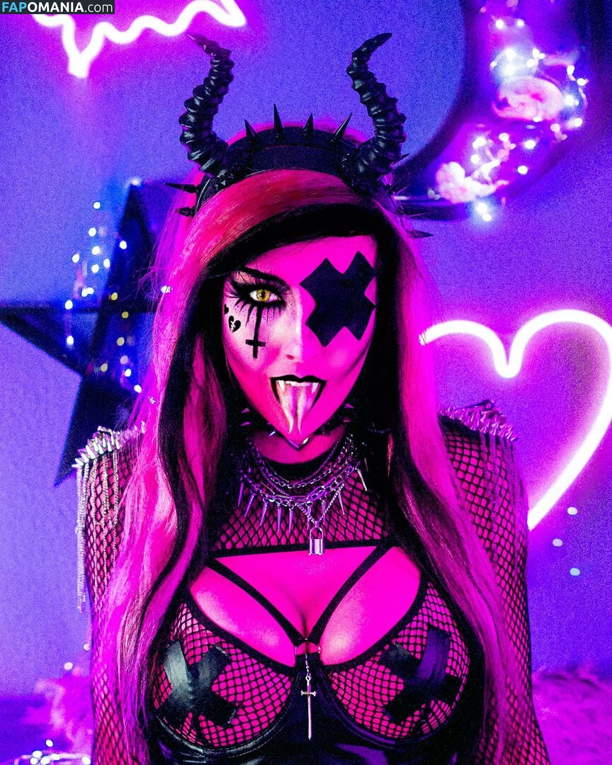 Carina Pusch / Pusch Art / carinapusch Nahý OnlyFans  Uniklá fotka #4