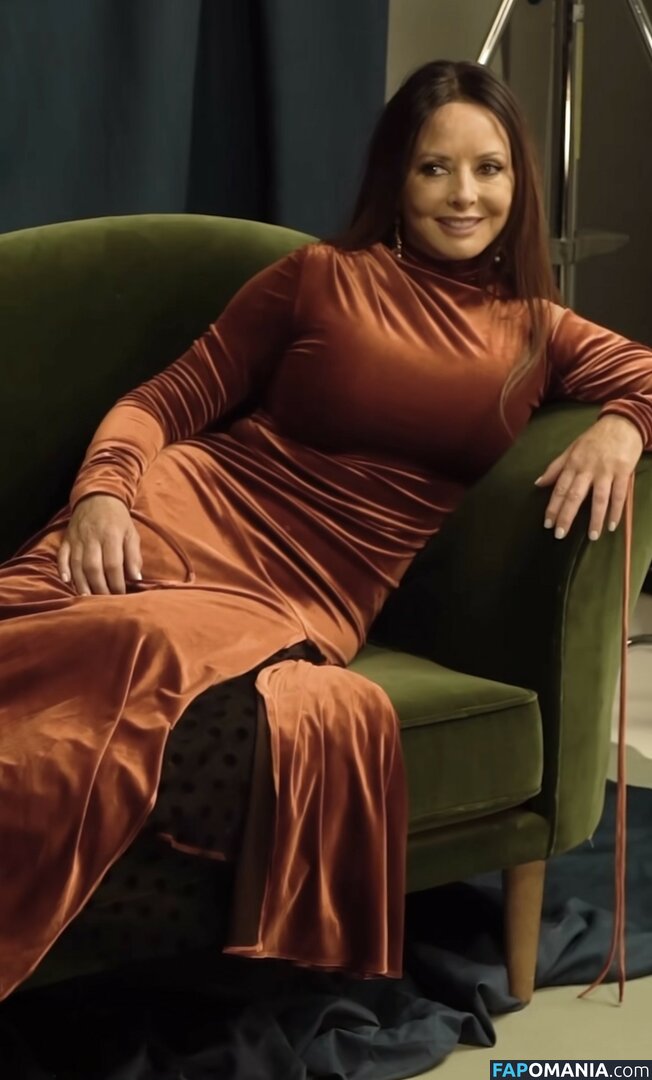 Carol Vorderman Nahý OnlyFans  Uniklá fotka #398