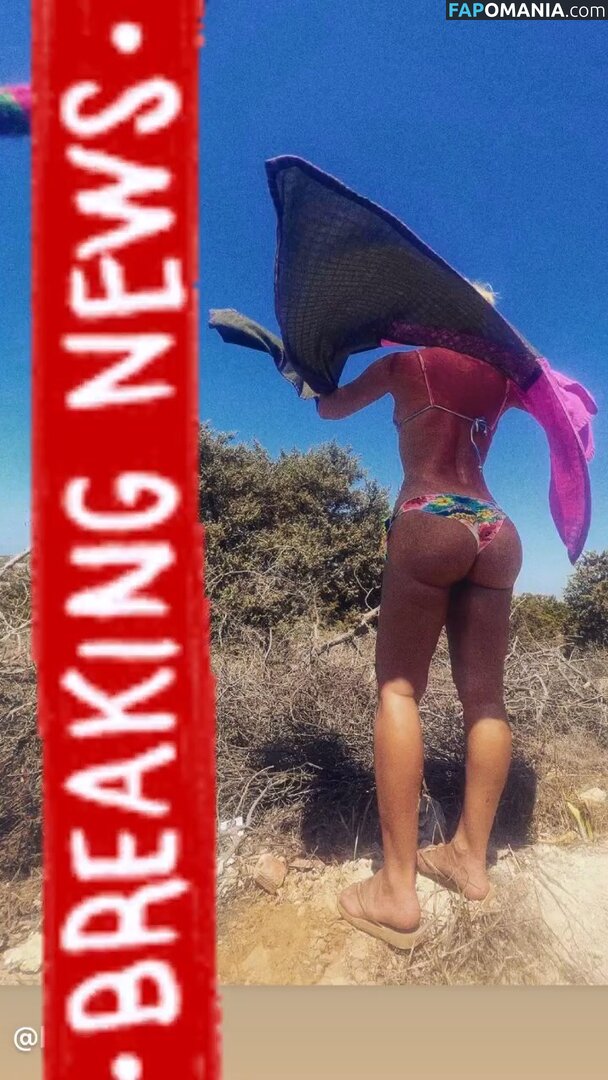 Carolina Dieckmann / loracarola Nahý OnlyFans  Uniklá fotka #2