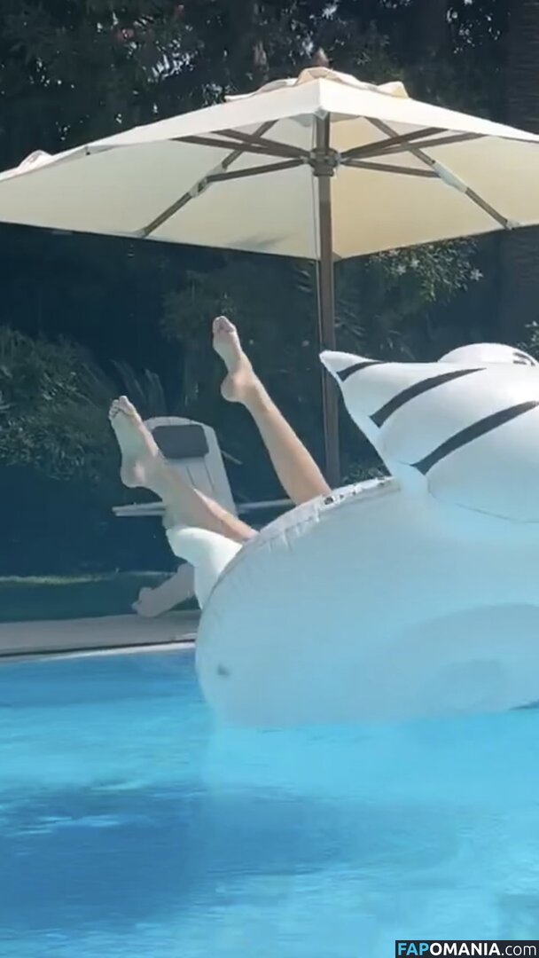 CarolinaBourbon Nahý OnlyFans  Uniklá fotka #2