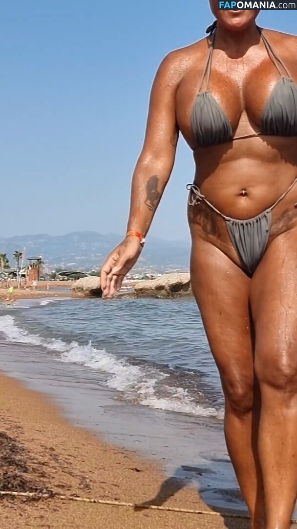 Caroline Öberg / carrooberg Nahý OnlyFans  Uniklá fotka #10