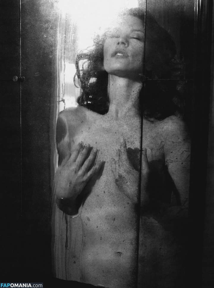 Catherine Zeta Jones / catherinezetajones Nahý OnlyFans  Uniklá fotka #4