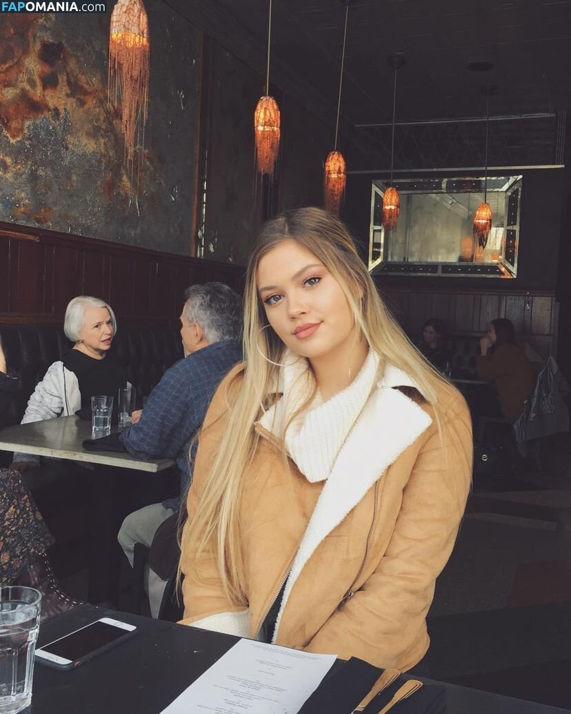 Catie Archambeau / catie.a Nahý OnlyFans  Uniklá fotka #14