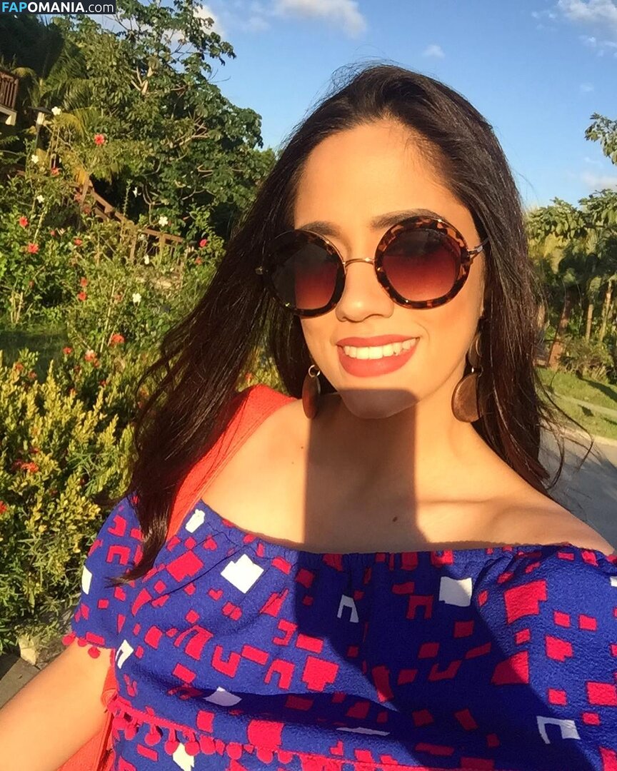Cecilia Rossell / ceciliarossellhn Nahý OnlyFans  Uniklá fotka #20