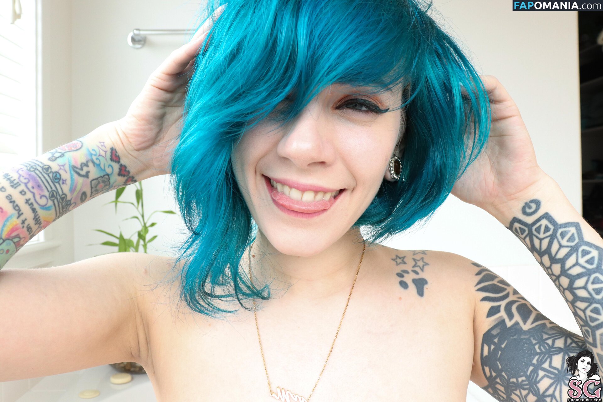 Celebi / Celebi.cos / CelebiCosplays / https: Nahý OnlyFans  Uniklá fotka #76