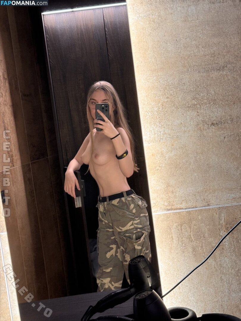 Celineiswyld / ilovee39m5 Nahý OnlyFans  Uniklá fotka #11