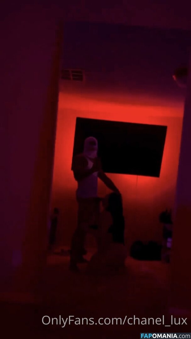 chanel_lux / ficialhausofluxx / officialhausofluxx Nahý OnlyFans  Uniklá fotka #3