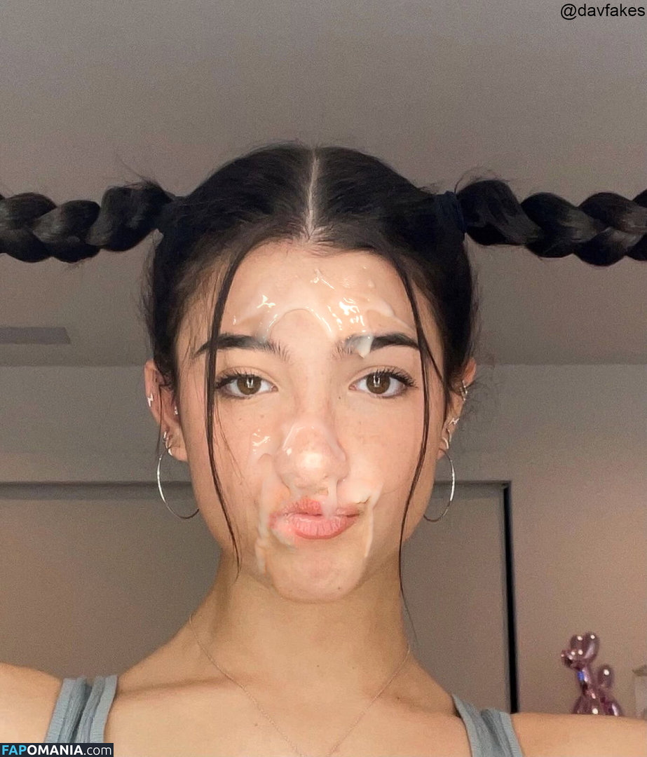 Charli D'Amelio / Charli Damelio / charlidamelio / charliesdamelio Nahý OnlyFans  Uniklá fotka #52