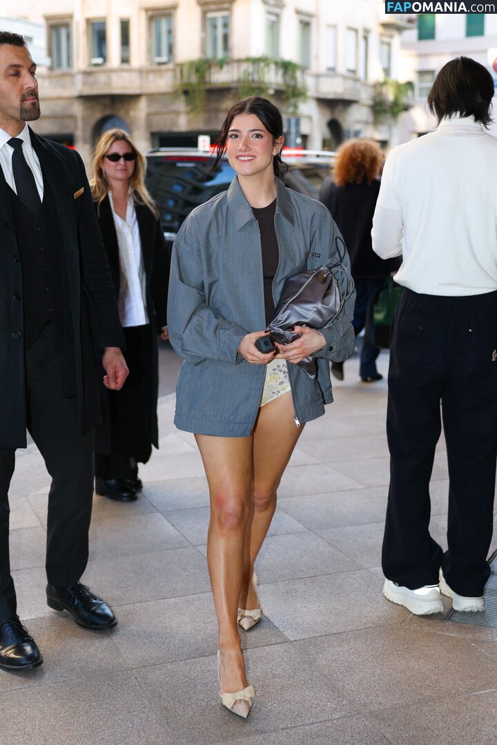 Charli D'Amelio / Charli Damelio / charlidamelio / charliesdamelio Nahý OnlyFans  Uniklá fotka #1591