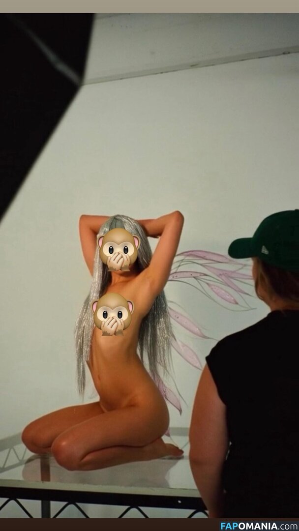 Charli D'Amelio / Charli Damelio / charlidamelio / charliesdamelio Nahý OnlyFans  Uniklá fotka #1624