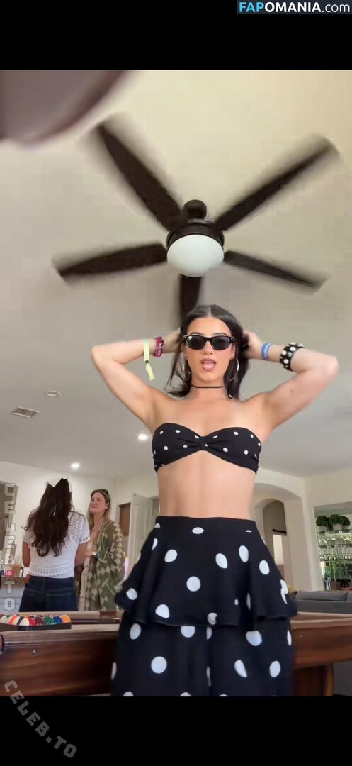 Charli D'Amelio / Charli Damelio / charlidamelio / charliesdamelio Nahý OnlyFans  Uniklá fotka #1661