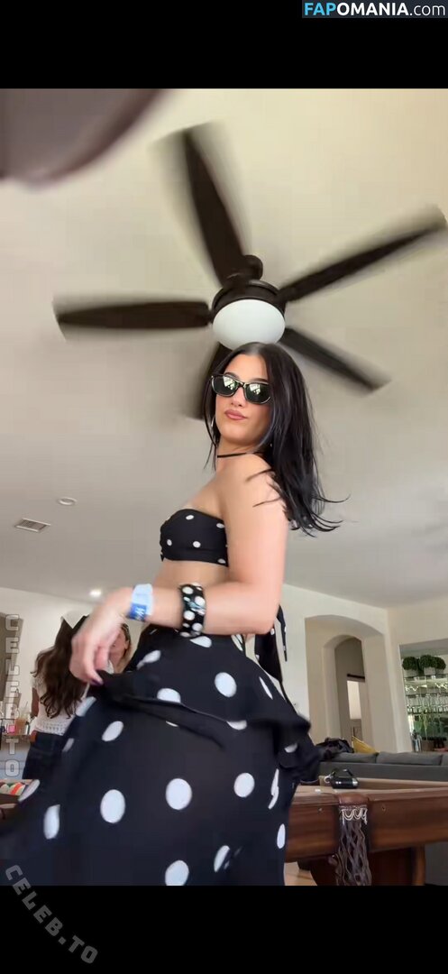 Charli D'Amelio / Charli Damelio / charlidamelio / charliesdamelio Nahý OnlyFans  Uniklá fotka #1662