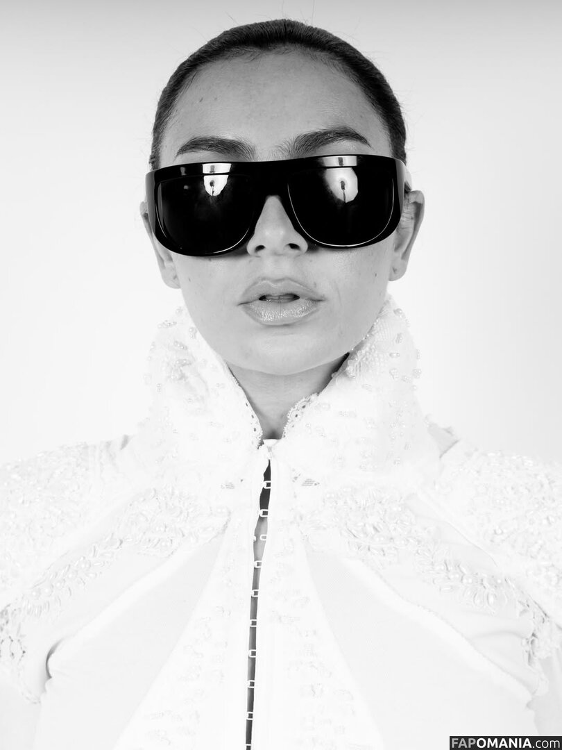 Charli XCX / charli_xcx / charlignarly / charlixcx / https: Nahý OnlyFans  Uniklá fotka #1274