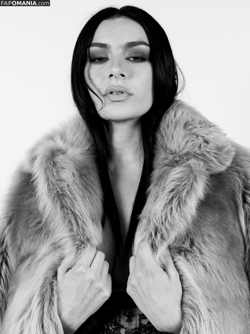 Charli XCX / charli_xcx / charlignarly / charlixcx / https: Nahý OnlyFans  Uniklá fotka #1276