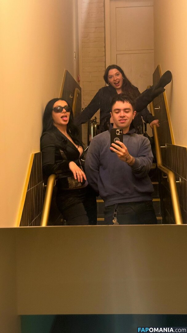 Charli XCX / charli_xcx / charlignarly / charlixcx / https: Nahý OnlyFans  Uniklá fotka #1296