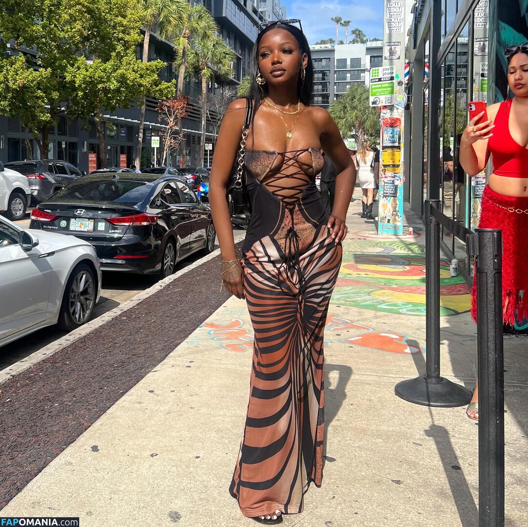Chelley Bissainthe / _slimthin / chelley.b / itschelleyb Nahý OnlyFans  Uniklá fotka #5