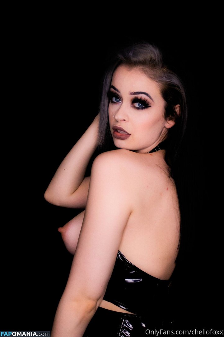 Chellofoxx Nahý OnlyFans  Uniklá fotka #4
