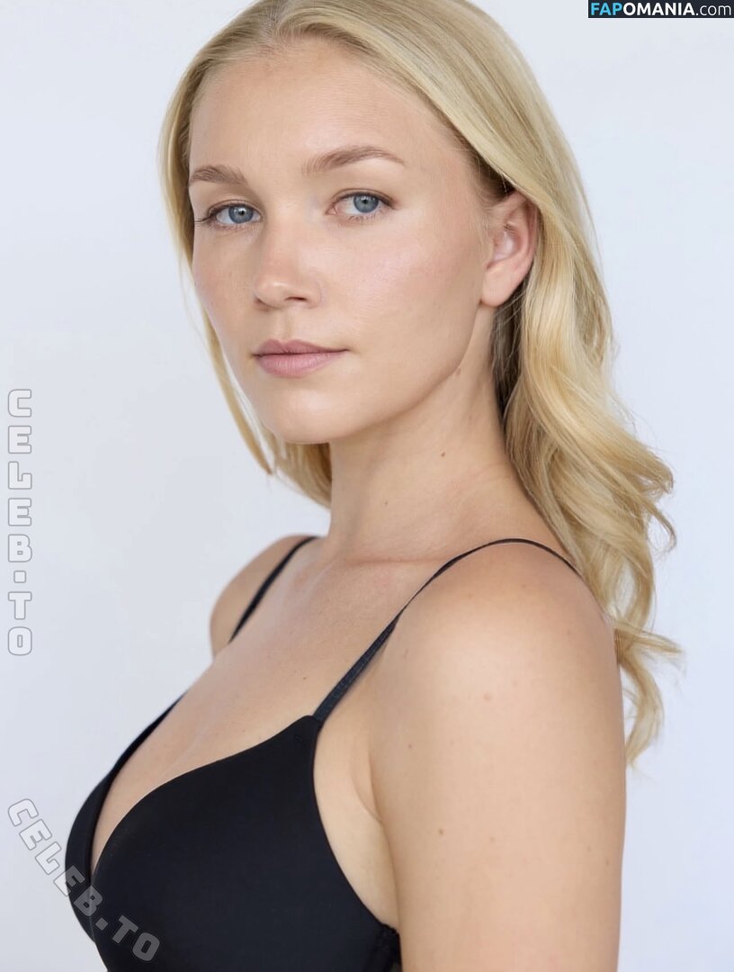Chiara Schmitt / chiaracs_ Nahý OnlyFans  Uniklá fotka #7