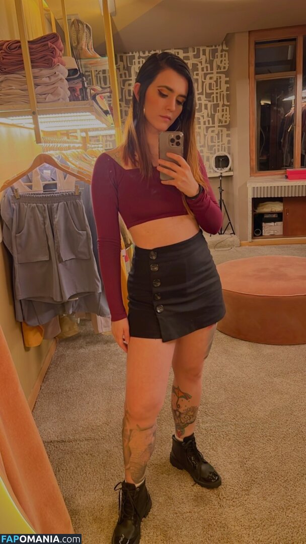 Caroloca Mejía / Helado de Vainilla / chika_bosque / https: / ideas_veg Nahý OnlyFans  Uniklá fotka #5