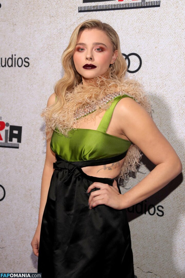Chloë Grace Moretz / chloegmoretz / https: Nahý OnlyFans  Uniklá fotka #141