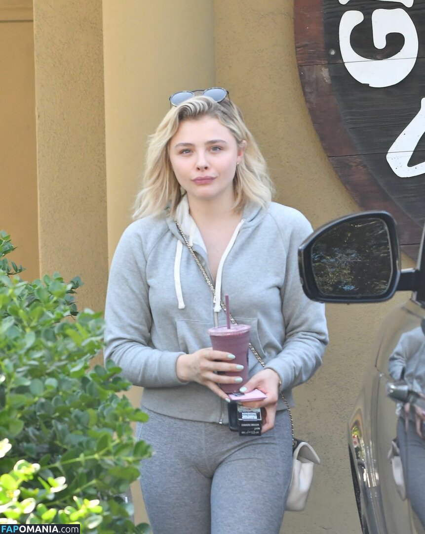 Chloë Grace Moretz / chloegmoretz / https: Nahý OnlyFans  Uniklá fotka #526