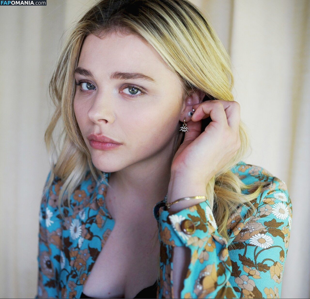 Chloë Grace Moretz / chloegmoretz / https: Nahý OnlyFans  Uniklá fotka #597