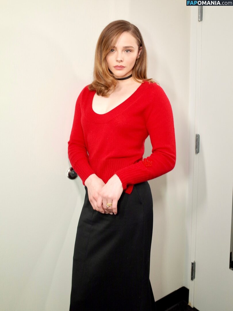 Chloë Grace Moretz / chloegmoretz / https: Nahý OnlyFans  Uniklá fotka #937