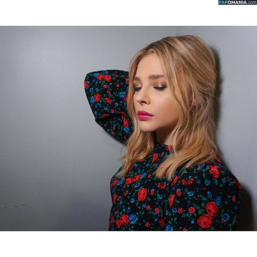 Chloe Grace Moretz / ChloeGMoretz Nahý OnlyFans  Uniklá fotka #53