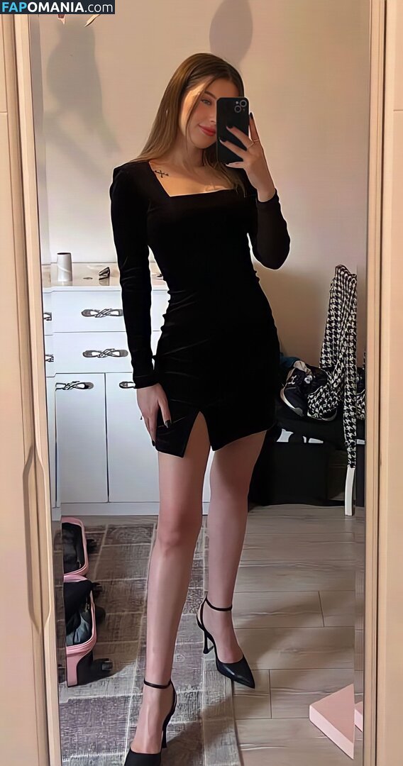 Cigdem Turk / cigdeemturk / cigdemT Nahý OnlyFans  Uniklá fotka #1