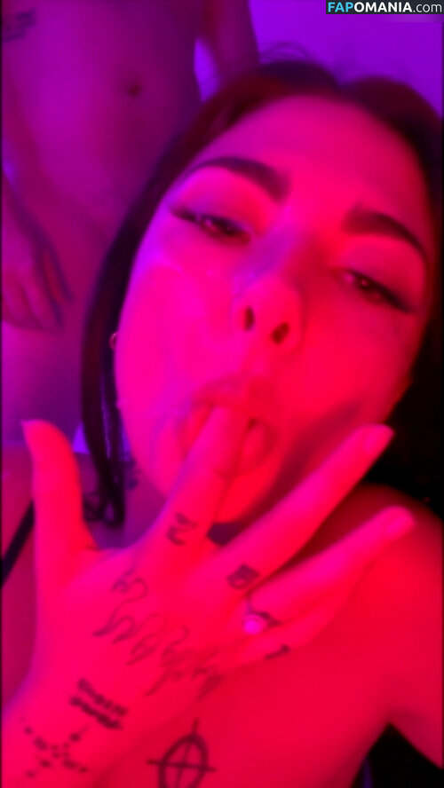 Coco Allen / Suki Sinn / cocoallenxx / sukisinnxxx Nahý OnlyFans  Uniklá fotka #1