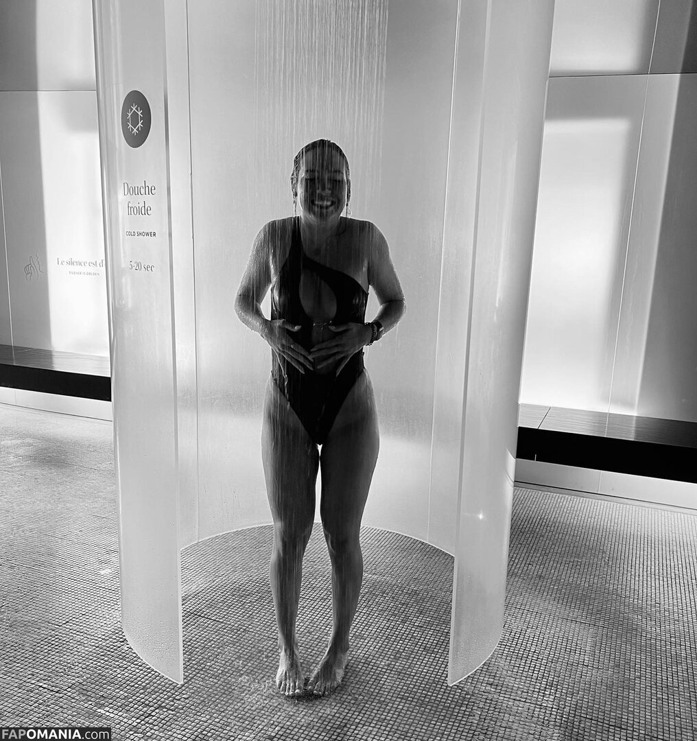 Courtney Sarault / court_sarault / courtsarault / https: Nahý OnlyFans  Uniklá fotka #18