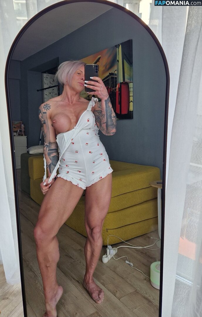 chelseypleasant / crazyxbody / https: / musclegirlxxx Nahý OnlyFans  Uniklá fotka #216