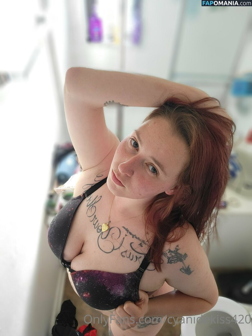cyanidekiss420 / samanthaxcyanide Nahý OnlyFans  Uniklá fotka #29