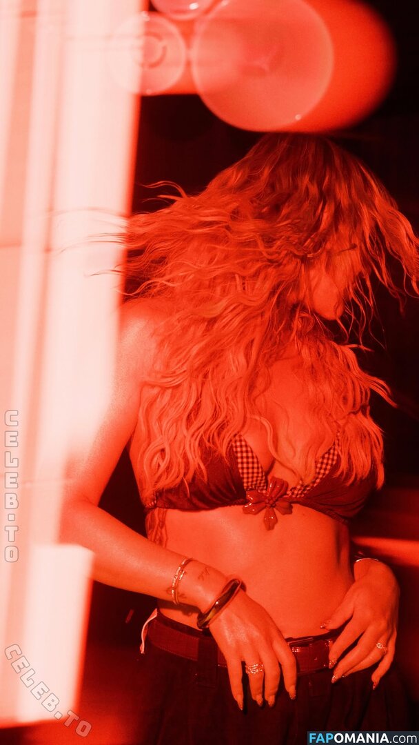 Dagi Bee / dagibee Nahý OnlyFans  Uniklá fotka #319