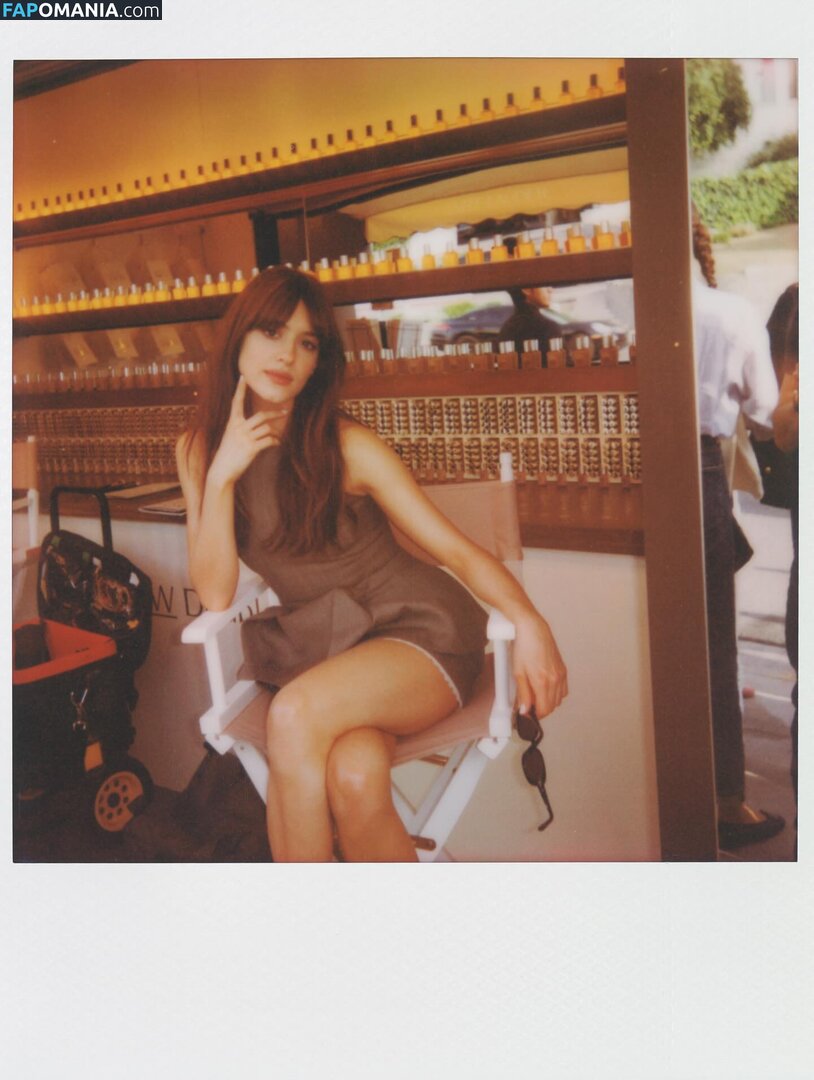 Daisy Edgar-Jones / daisyedgarjones Nahý OnlyFans  Uniklá fotka #271