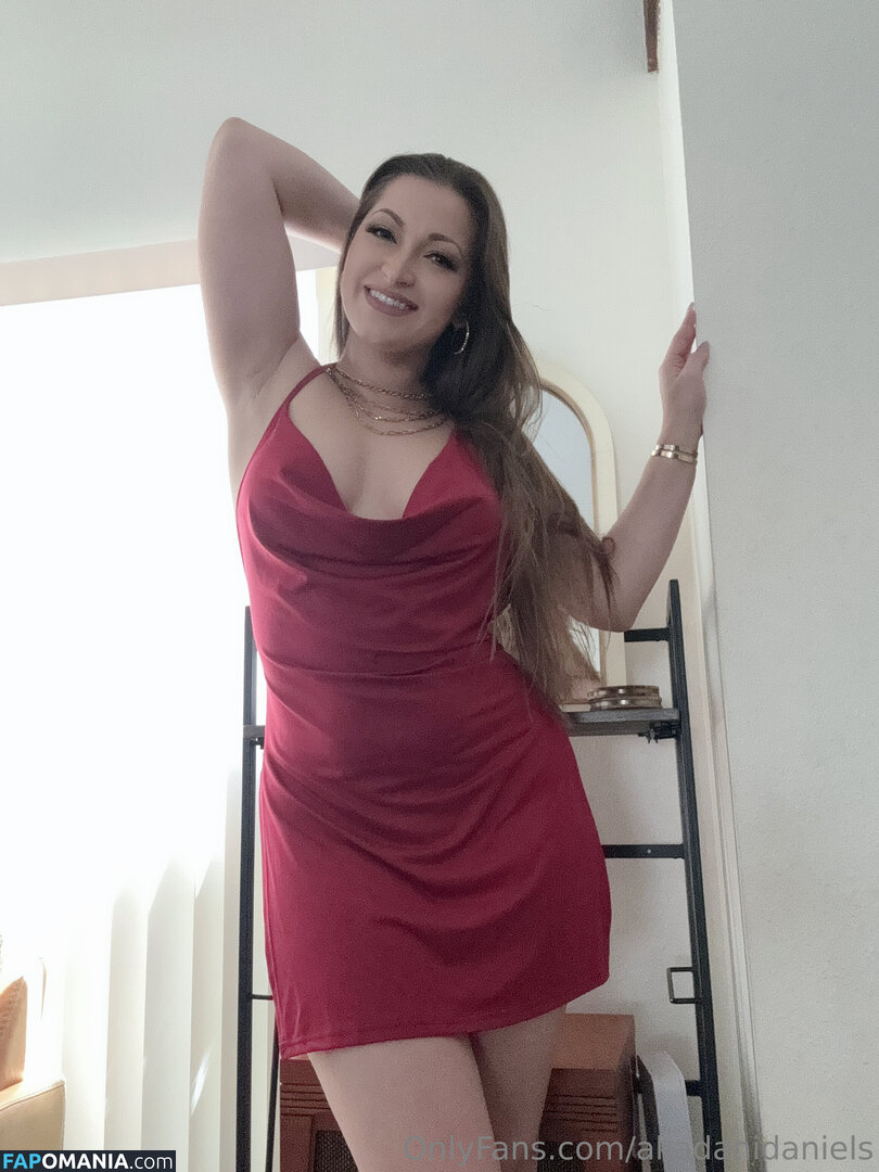 Dani Daniels / akaDaniDaniels / danidanielstiktok / theakadanidaniels Nahý OnlyFans  Uniklá fotka #138