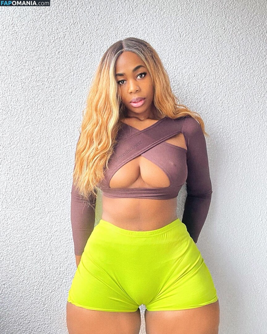 Deborah Olawovin, Mizsthicknesz / mizsthicknesz Nahý OnlyFans  Uniklá fotka #12