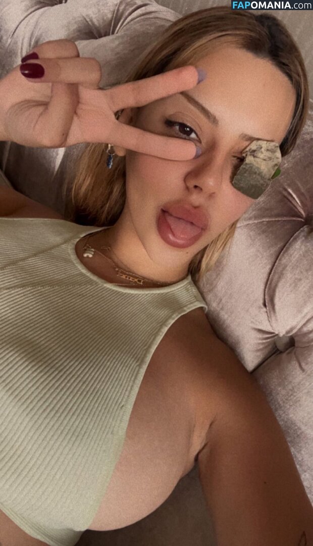 Demet Öztürk Nahý OnlyFans  Uniklá fotka #1