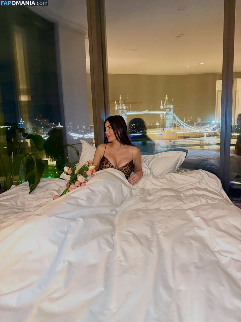 Dominique Hourani / DominiqueHorani / dominiquehourani / https: Nahý OnlyFans  Uniklá fotka #3