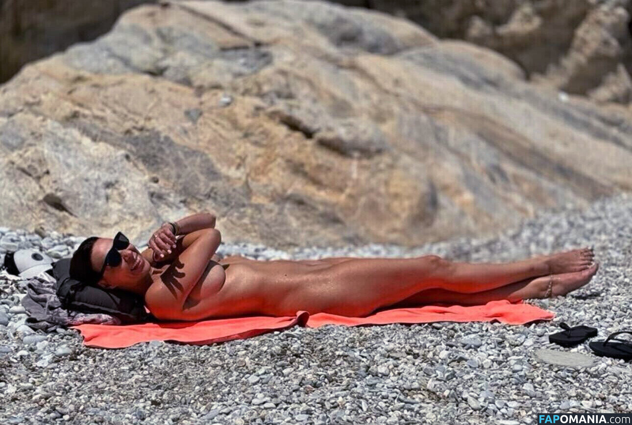 Dora Chrysikou / dorachrysikou Nahý OnlyFans  Uniklá fotka #3