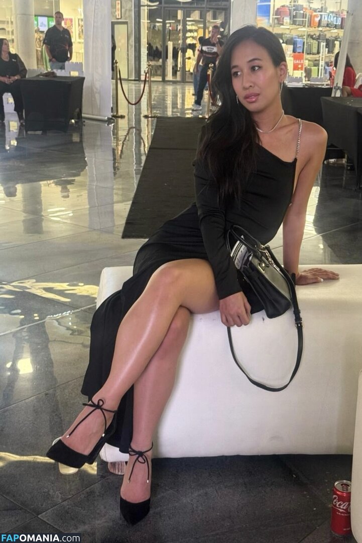 Dr Joanne Lan / drjoannelan Nahý OnlyFans  Uniklá fotka #2