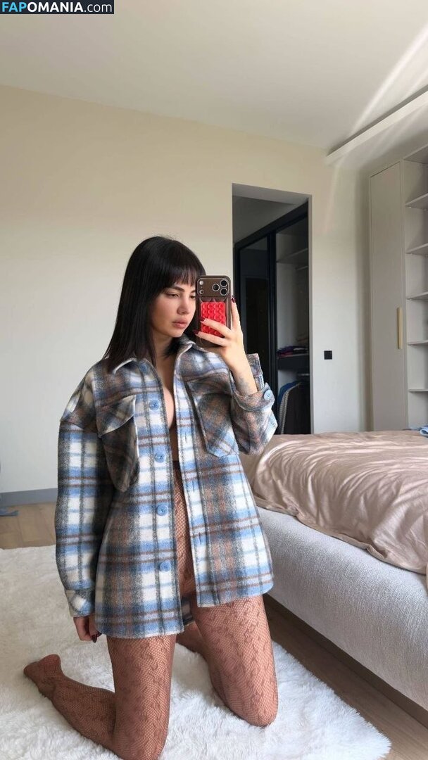 Ece Ronay / Eceronayofficial Nahý OnlyFans  Uniklá fotka #4
