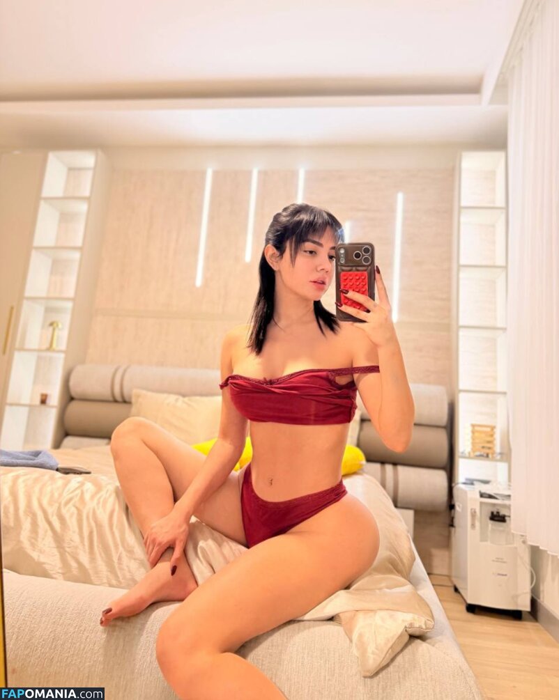 Ece Ronay / Eceronayofficial Nahý OnlyFans  Uniklá fotka #11