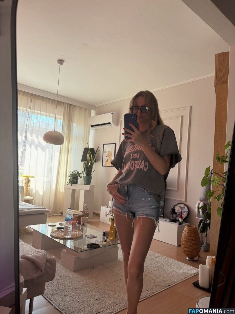 1ecemkaravus / Ecem Karavus / ecmkrvs / https: Nahý OnlyFans  Uniklá fotka #14