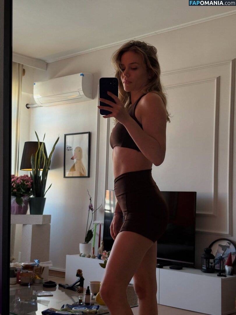 1ecemkaravus / Ecem Karavus / ecmkrvs / https: Nahý OnlyFans  Uniklá fotka #20