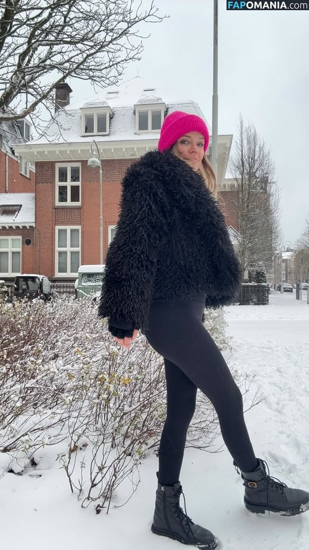 1ecemkaravus / Ecem Karavus / ecmkrvs / https: Nahý OnlyFans  Uniklá fotka #21