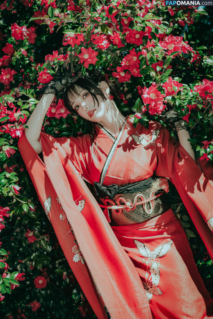 eeelyeee / eeelyeee (Ely Cosplay) Nahý OnlyFans  Uniklá fotka #11