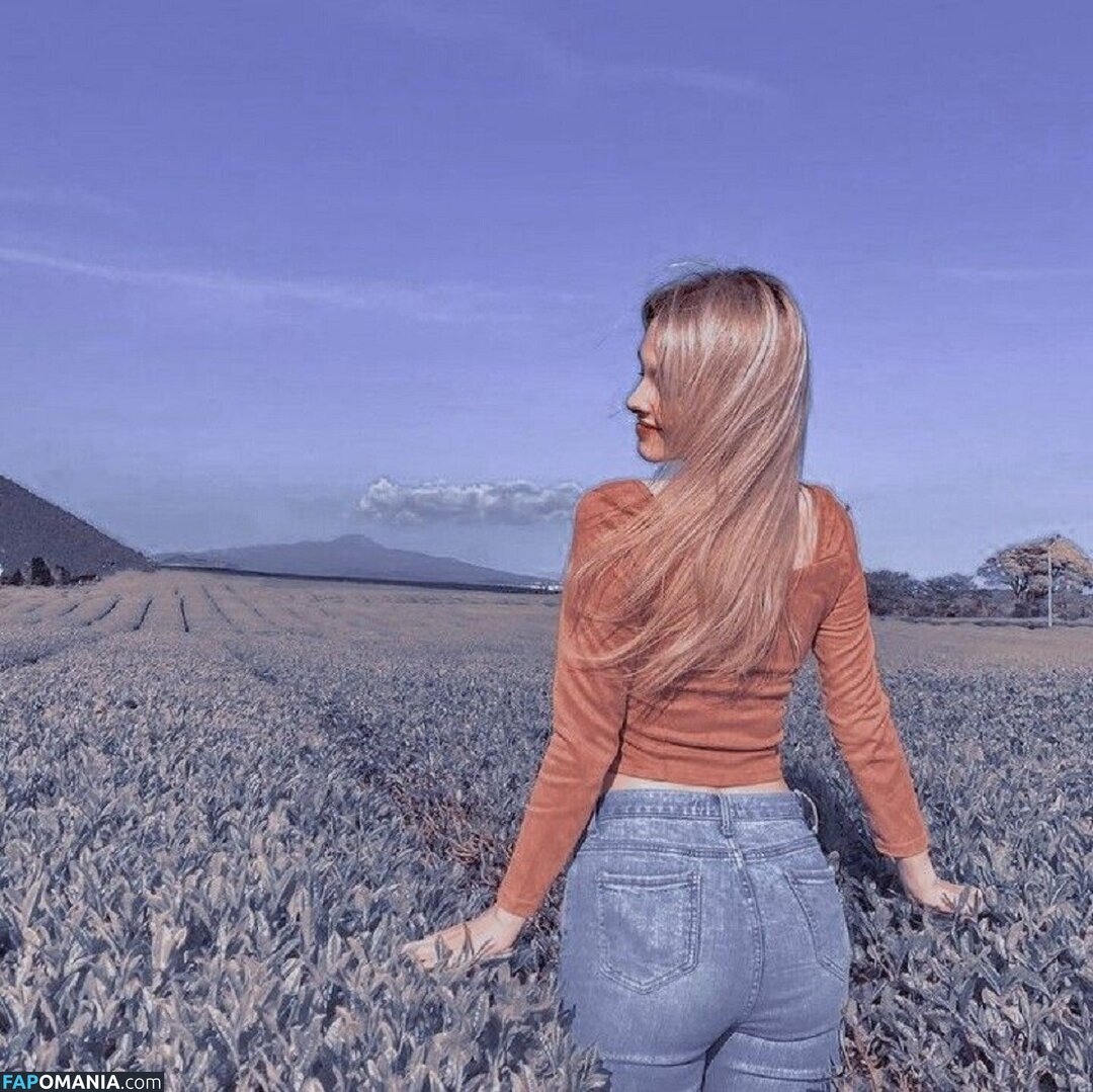 Elina Karimova / elina_4_22 Nahý OnlyFans  Uniklá fotka #14